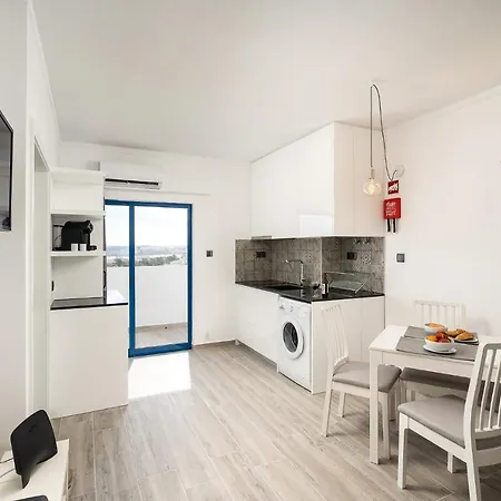 Casa Belavista By Real Life Concierge Apartment